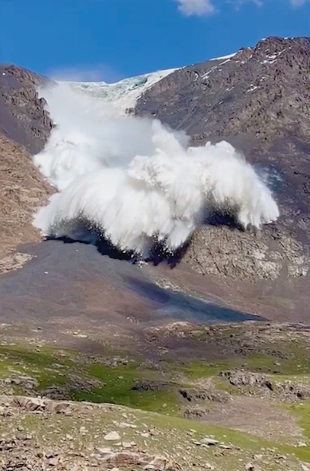 The Slow Fade Is Now An AVALANCHE’